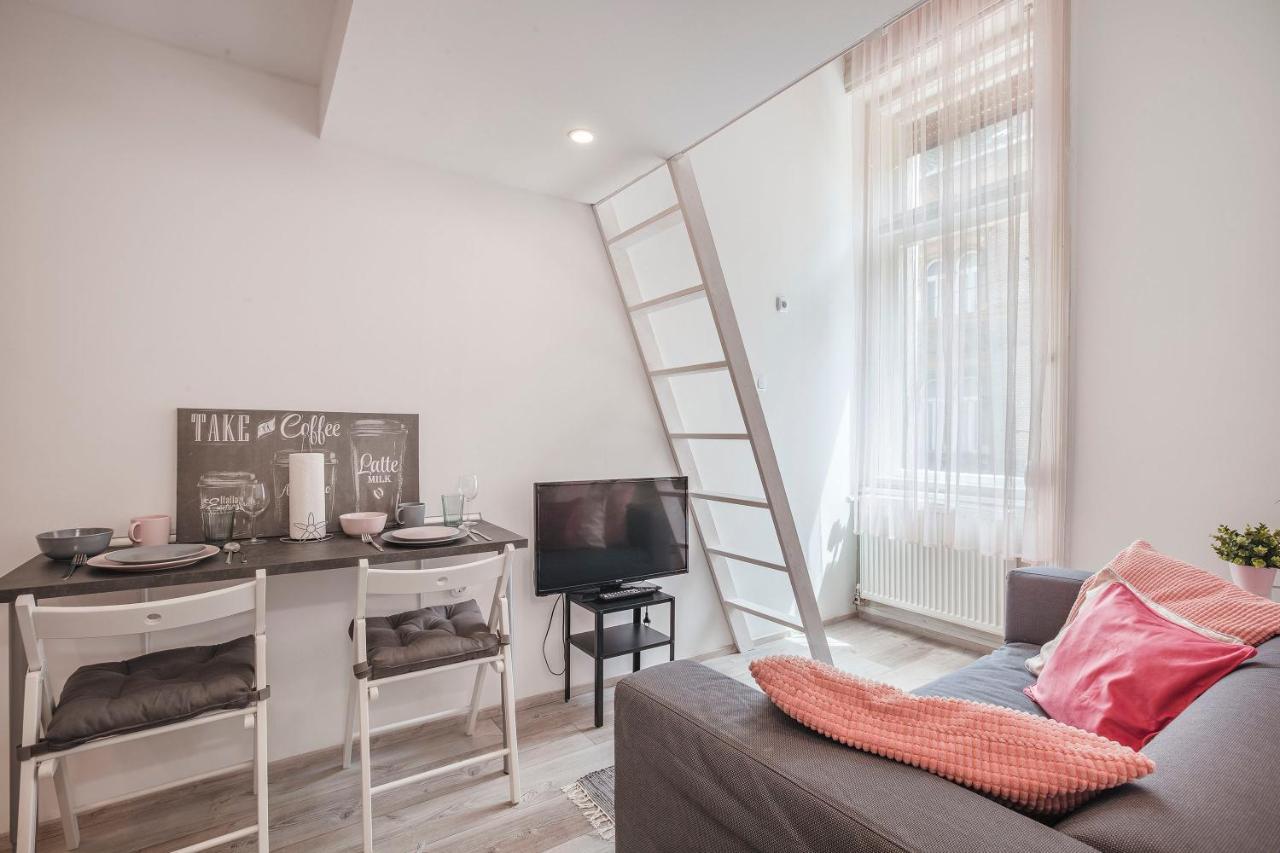 D'Crown Residences Budapest Exterior photo
